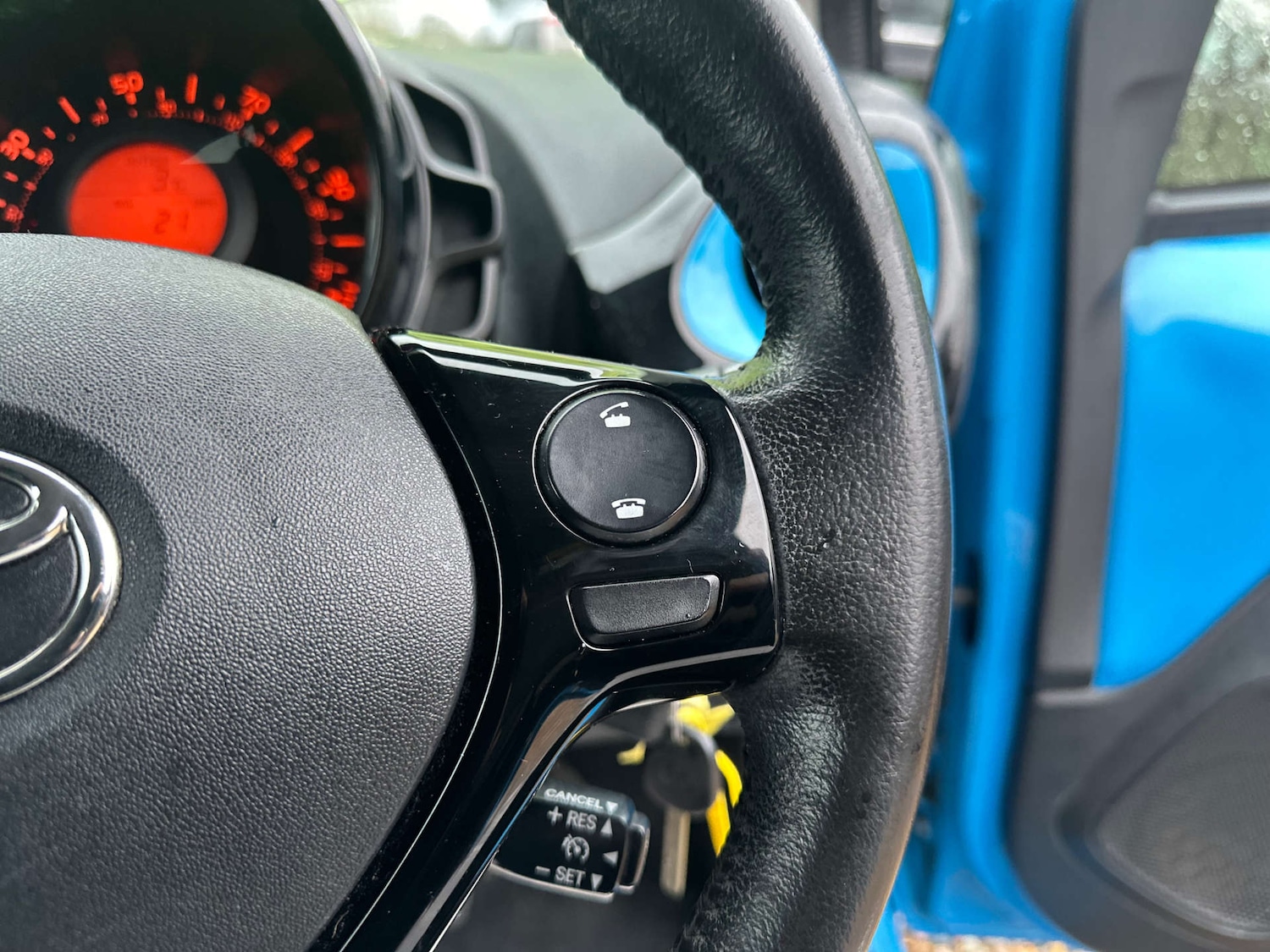 Used Toyota AYGO 2015 for sale - 77164845: Photo 28