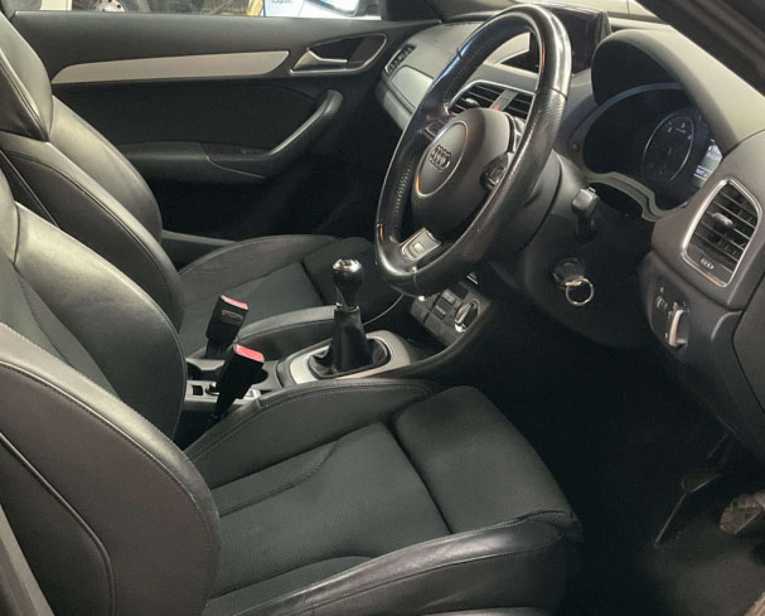 Used Audi Q3 2013 for sale - 77113471: Photo 3