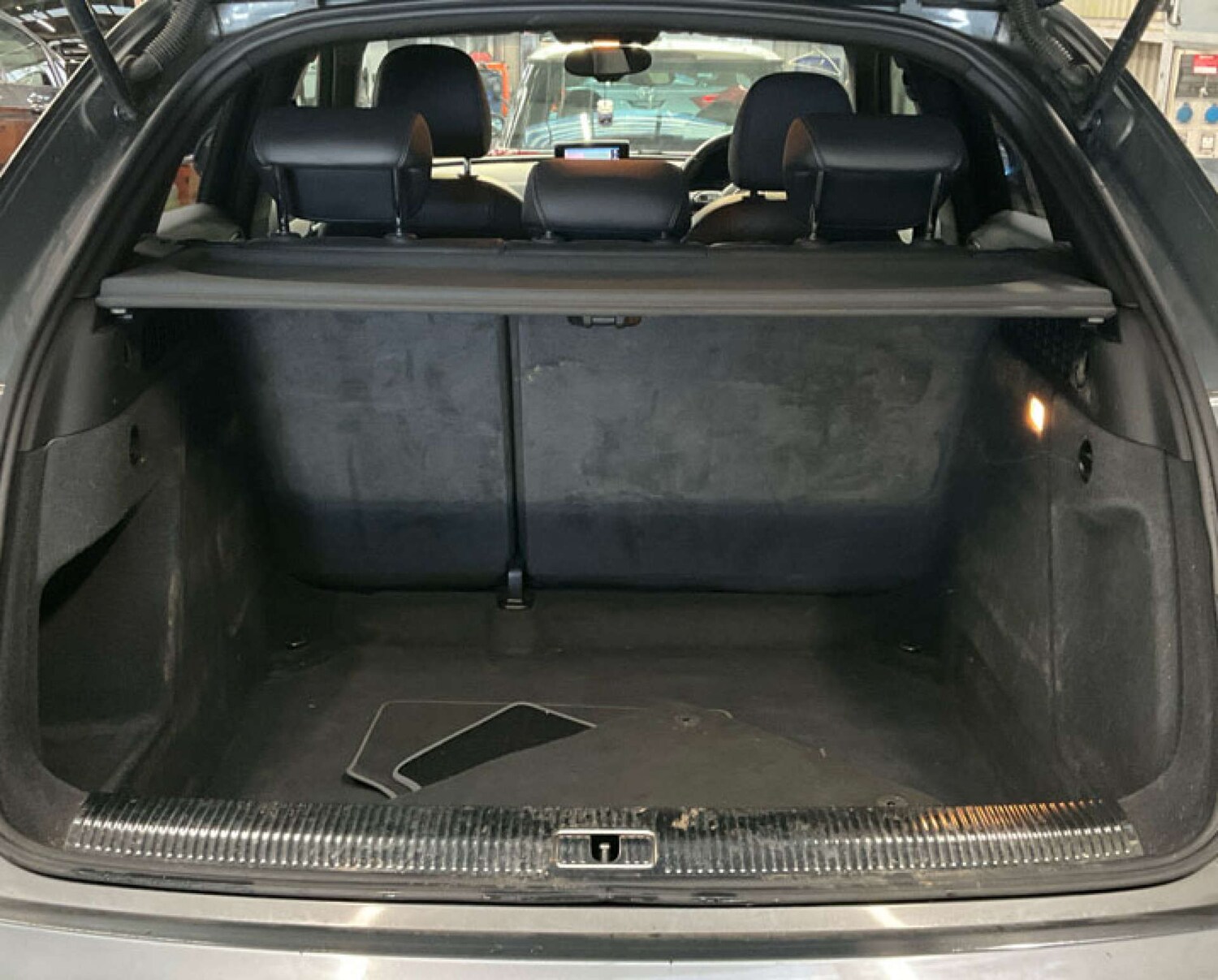 Used Audi Q3 2013 for sale - 77113471: Photo 6