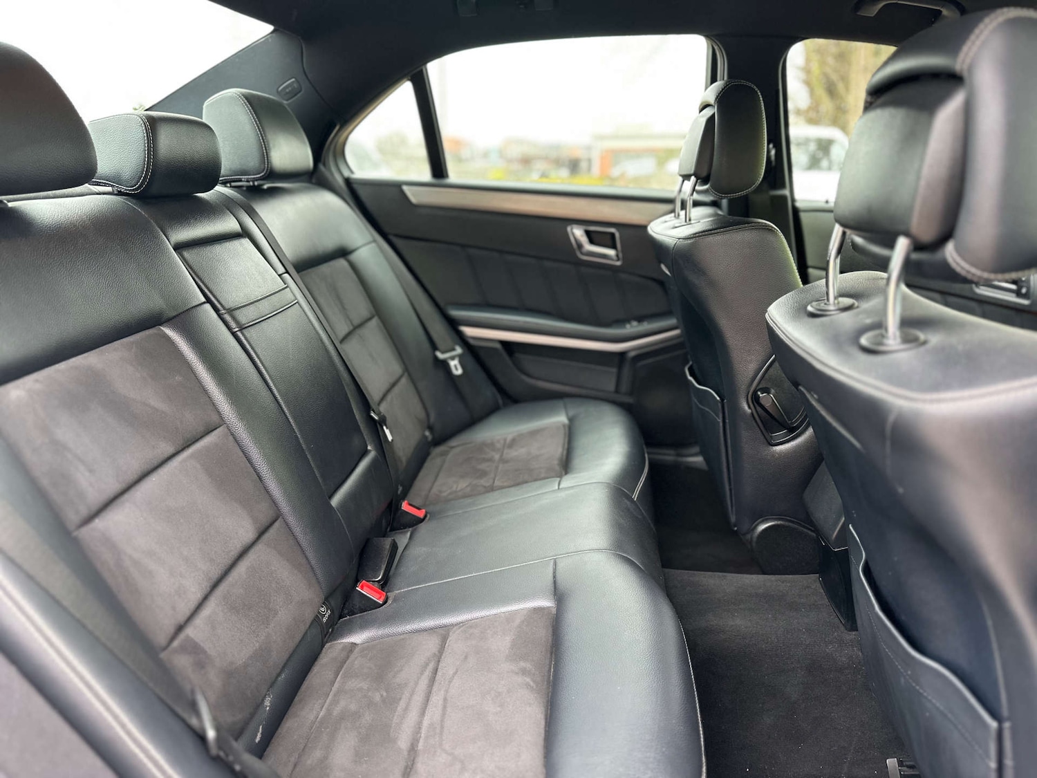 Used Mercedes-Benz E Class 2010 for sale - 77172440: Photo 12