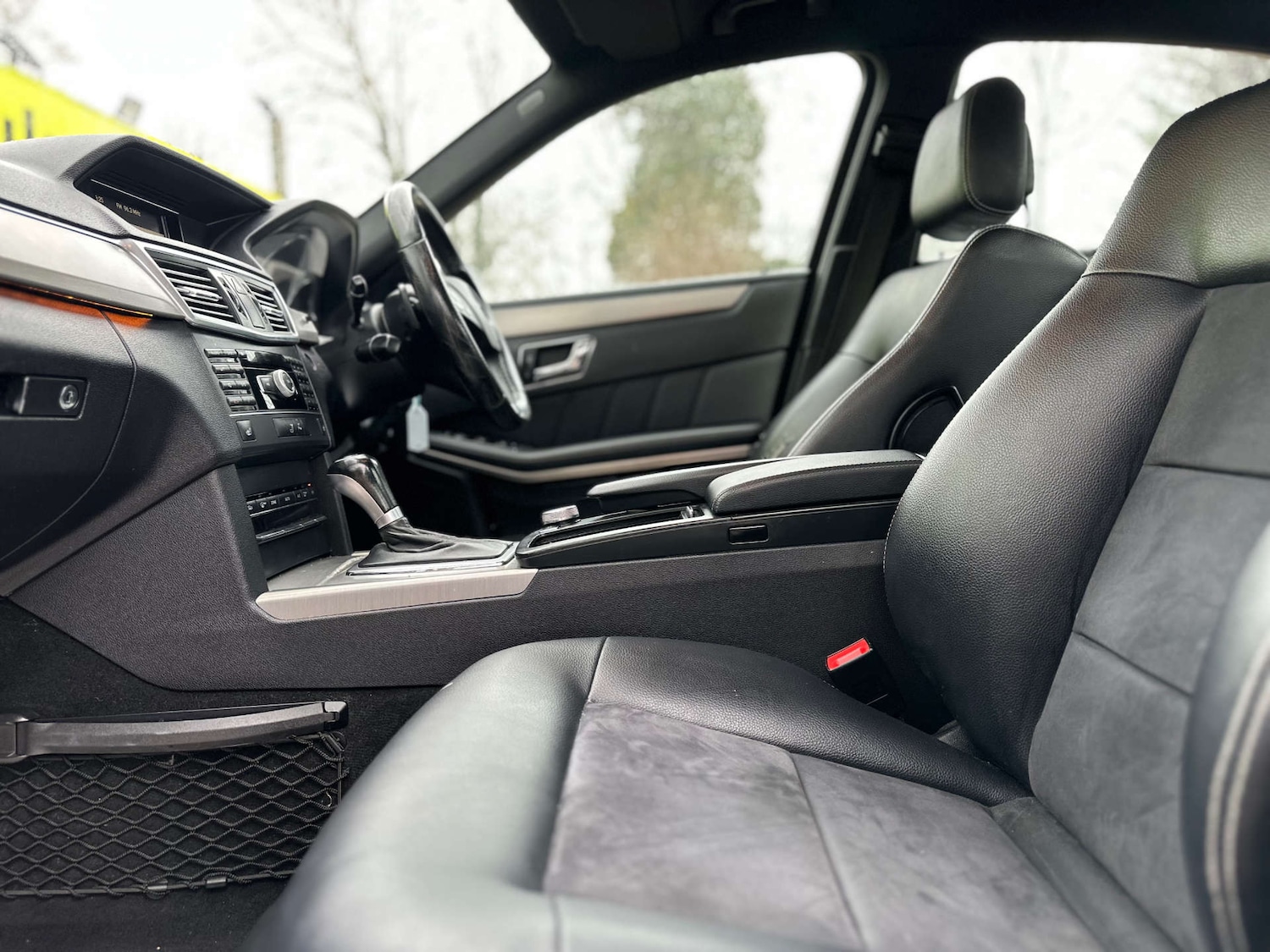 Used Mercedes-Benz E Class 2010 for sale - 77172440: Photo 14