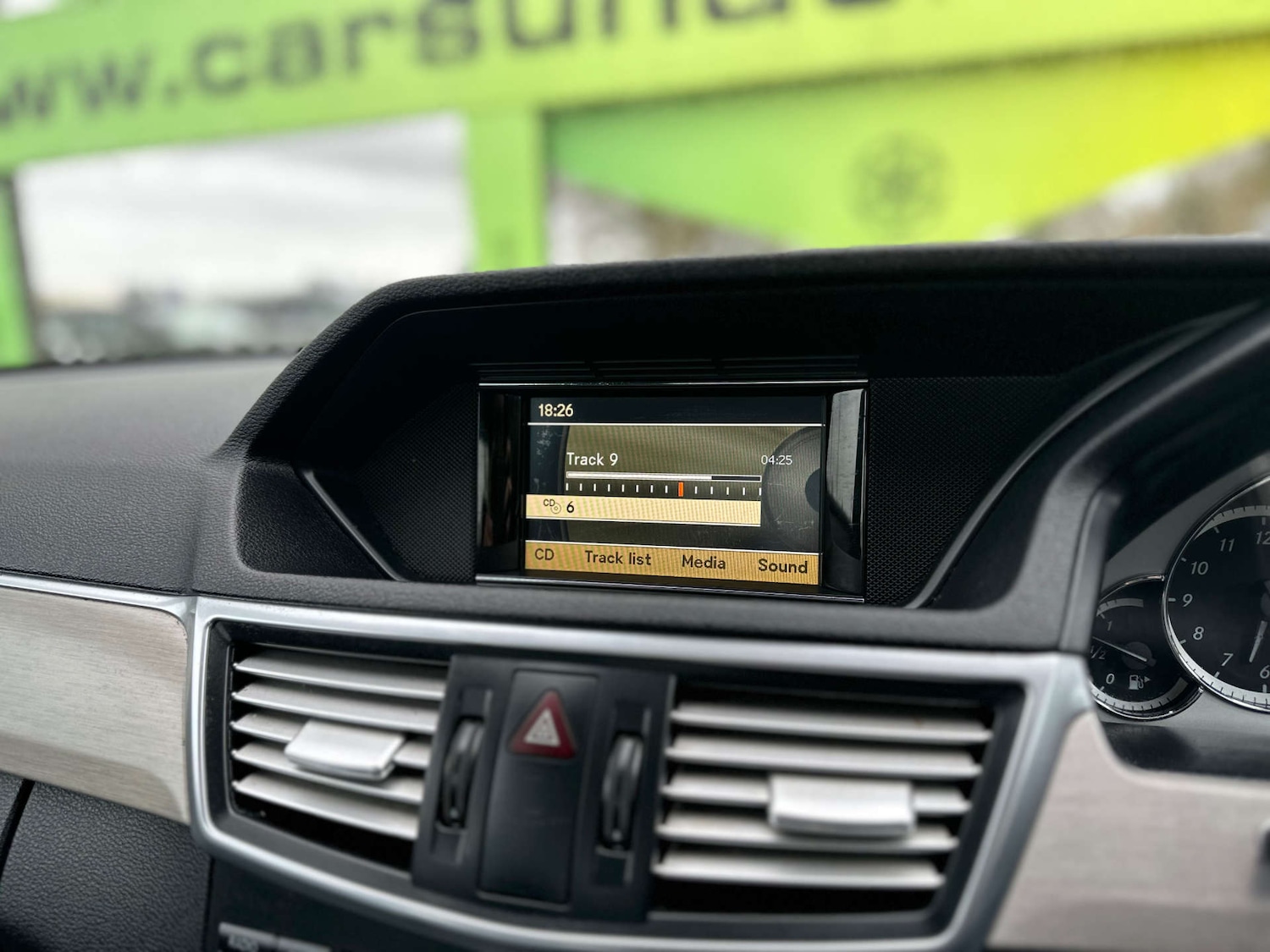 Used Mercedes-Benz E Class 2010 for sale - 77172440: Photo 17