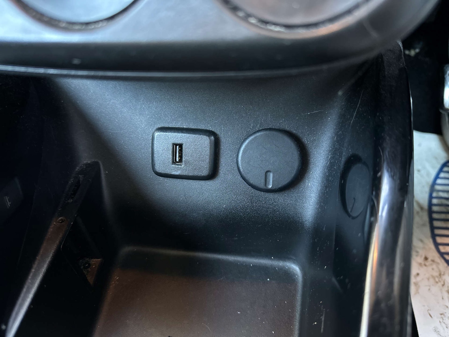 Used Vauxhall ADAM 2016 for sale - 76693622: Photo 24