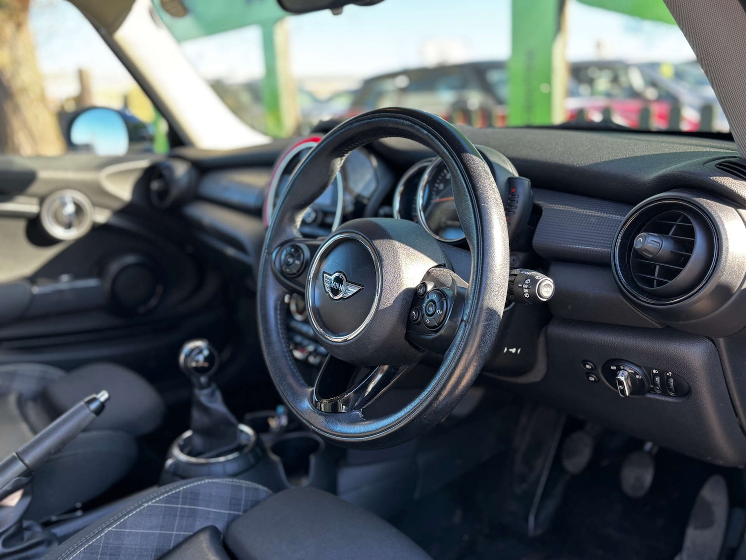 Used MINI Hatch 2014 for sale - 78011137: Photo 2