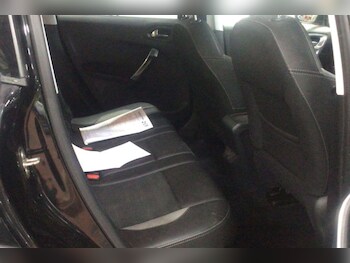 Used Peugeot 2008 2017 for sale - 75488557: Photo