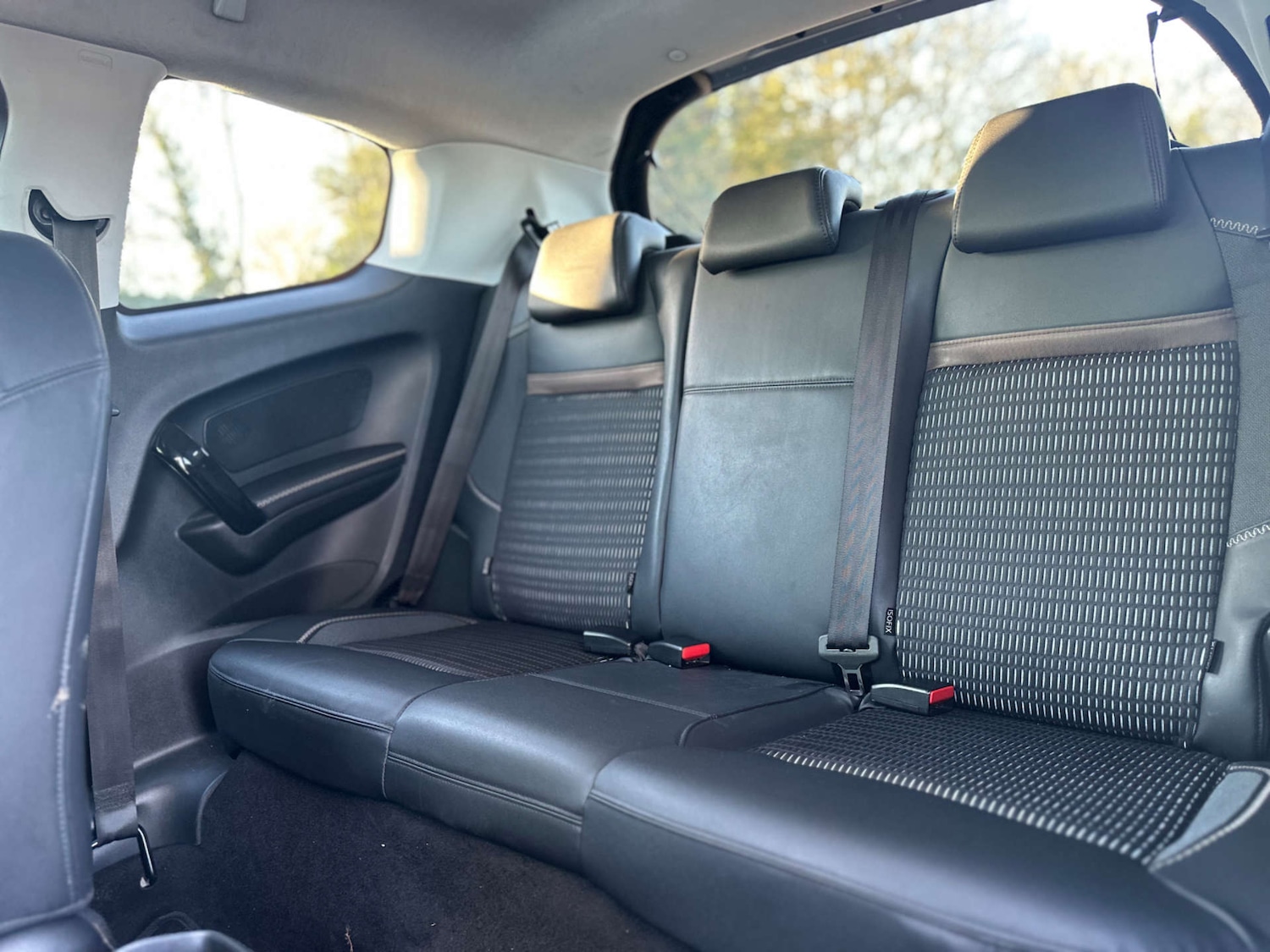 Used Peugeot 208 2013 for sale - 77693723: Photo 16