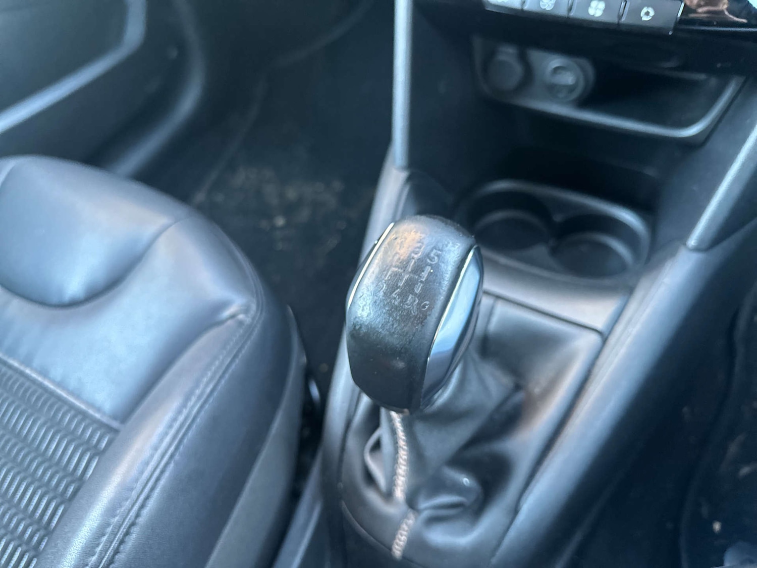 Used Peugeot 208 2013 for sale - 77693723: Photo 22