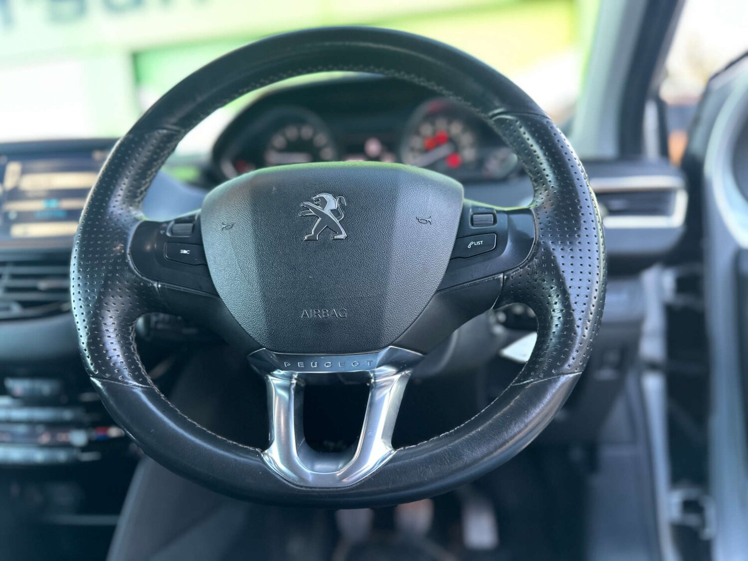 Used Peugeot 208 2013 for sale - 77693723: Photo 32