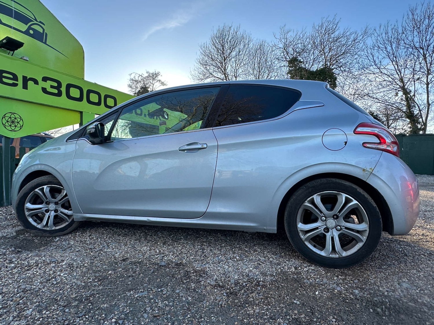 Used Peugeot 208 2013 for sale - 77693723: Photo 5