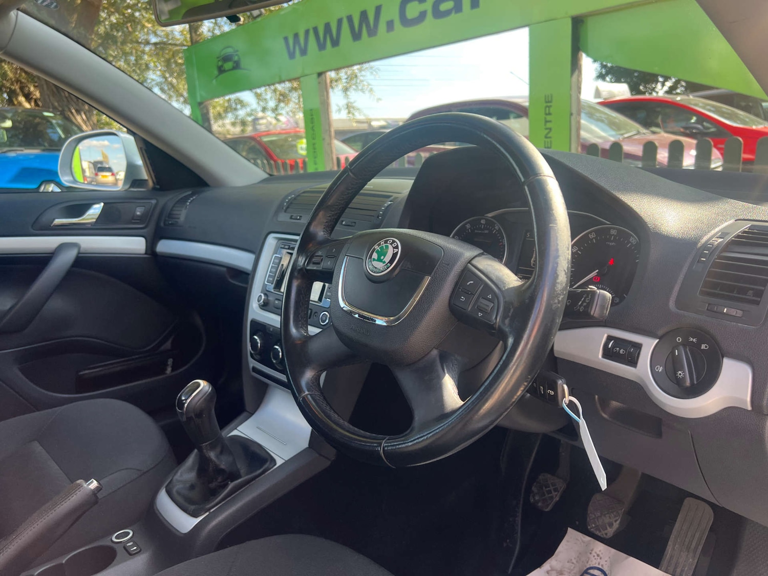 Used Skoda Octavia 2011 for sale - 76127569: Photo 2