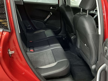 Used Peugeot 2008 2015 for sale - 79009894: Photo