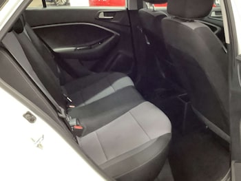 Used Hyundai i20 2017 for sale - 79009893: Photo