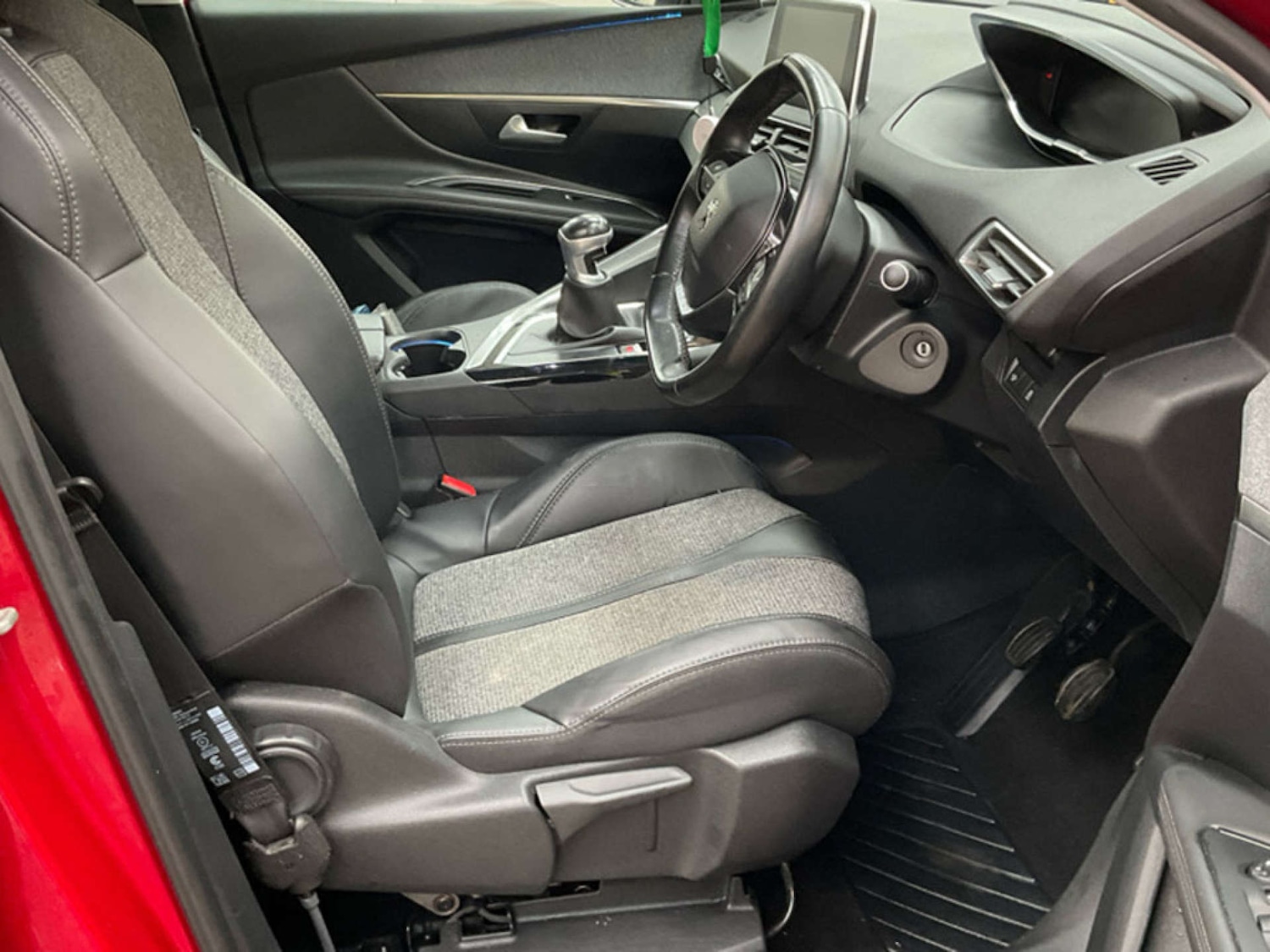 Used Peugeot 3008 2017 for sale - 77822597: Photo 3