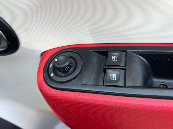 Used Renault Twingo 2014 for sale - 75680043: Photo 27
