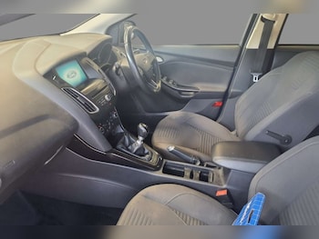 Used Ford Focus 2016 for sale - 75701453: Photo