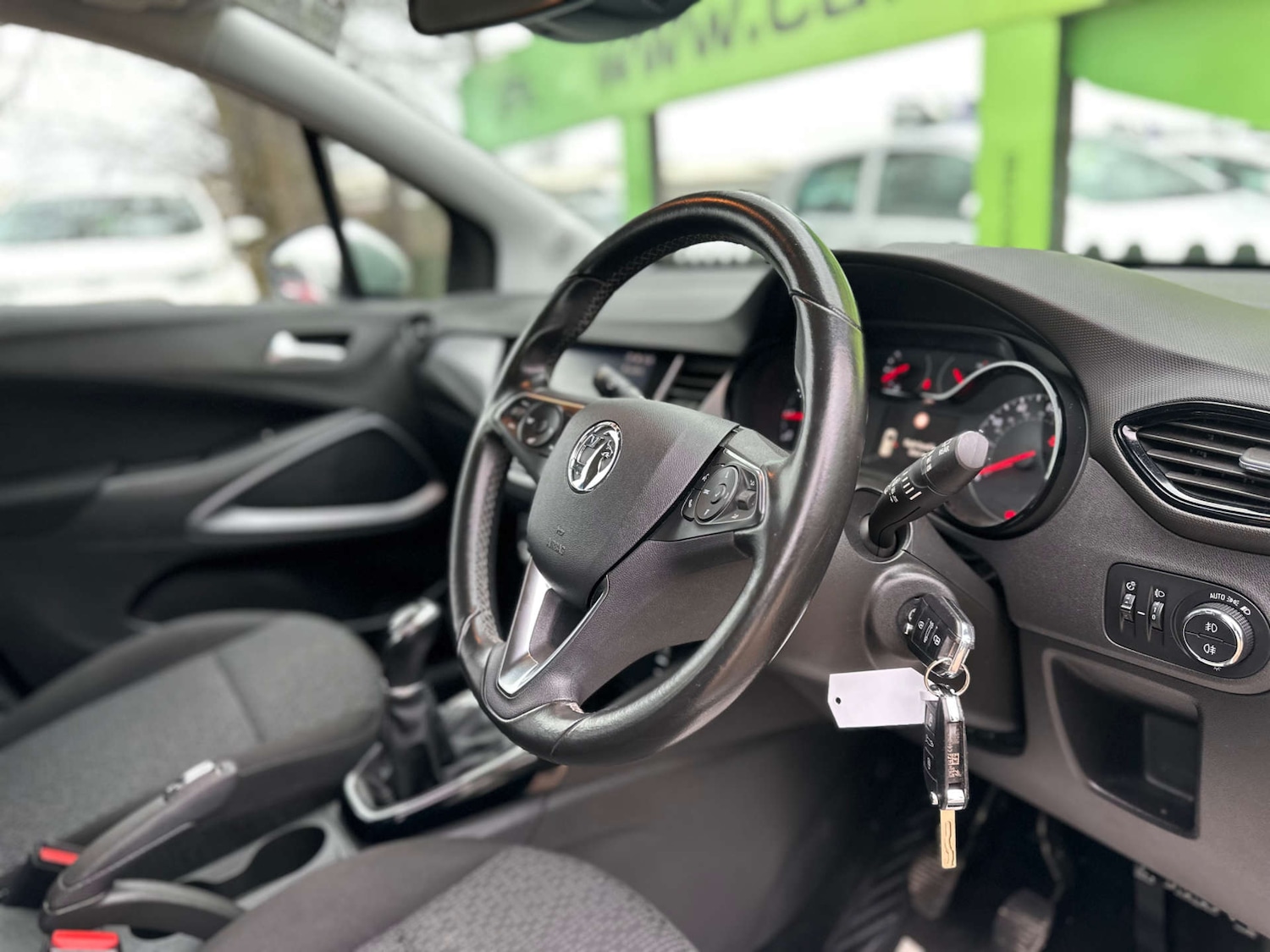 Used Vauxhall Crossland X 2018 for sale - 77636190: Photo 2