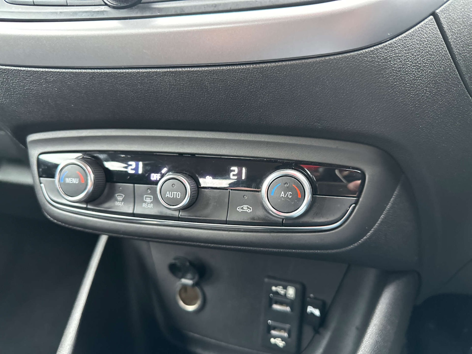 Used Vauxhall Crossland X 2018 for sale - 77636190: Photo 26