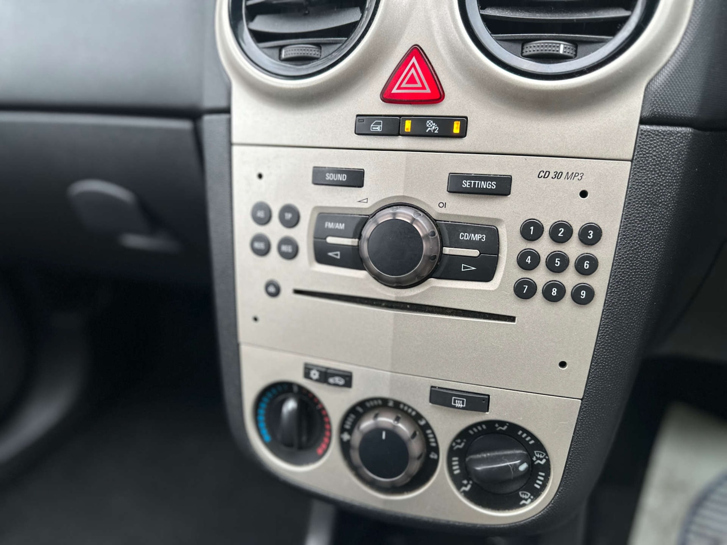 Used Vauxhall Corsa 2007 for sale - 77900970: Photo 18