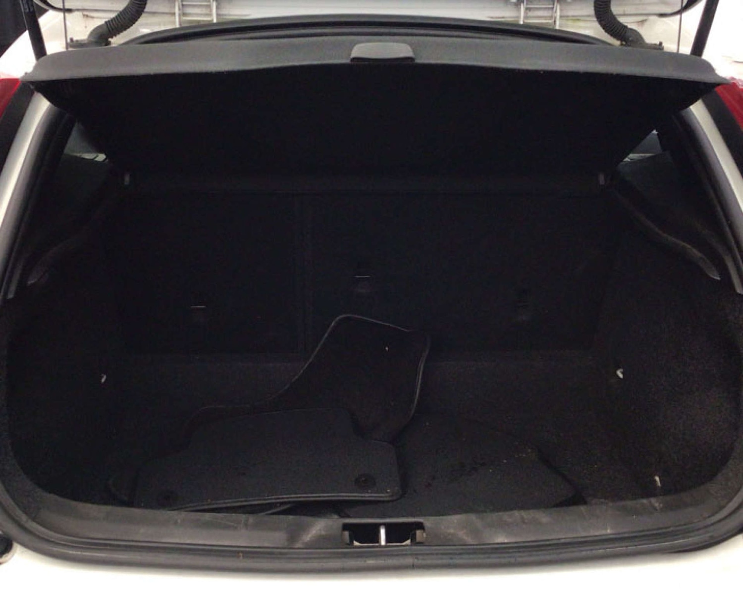 Used Volvo V40 2016 for sale - 76940188: Photo 7