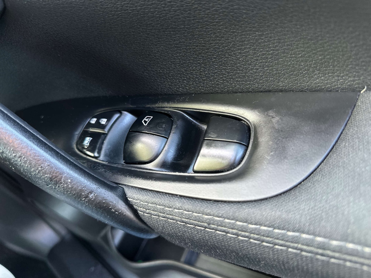 Used Nissan Qashqai 2015 for sale - 76444750: Photo 38