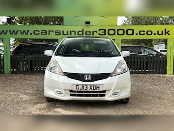 Used Honda Jazz 2013 for sale - 79502572: Photo