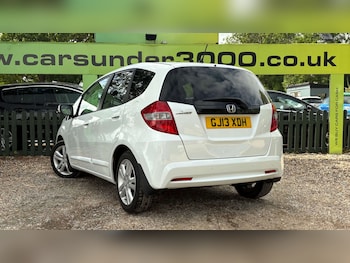 Used Honda Jazz 2013 for sale - 79502572: Photo