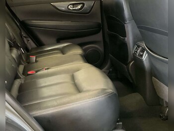 Used Nissan X-Trail 2017 for sale - 76490356: Photo