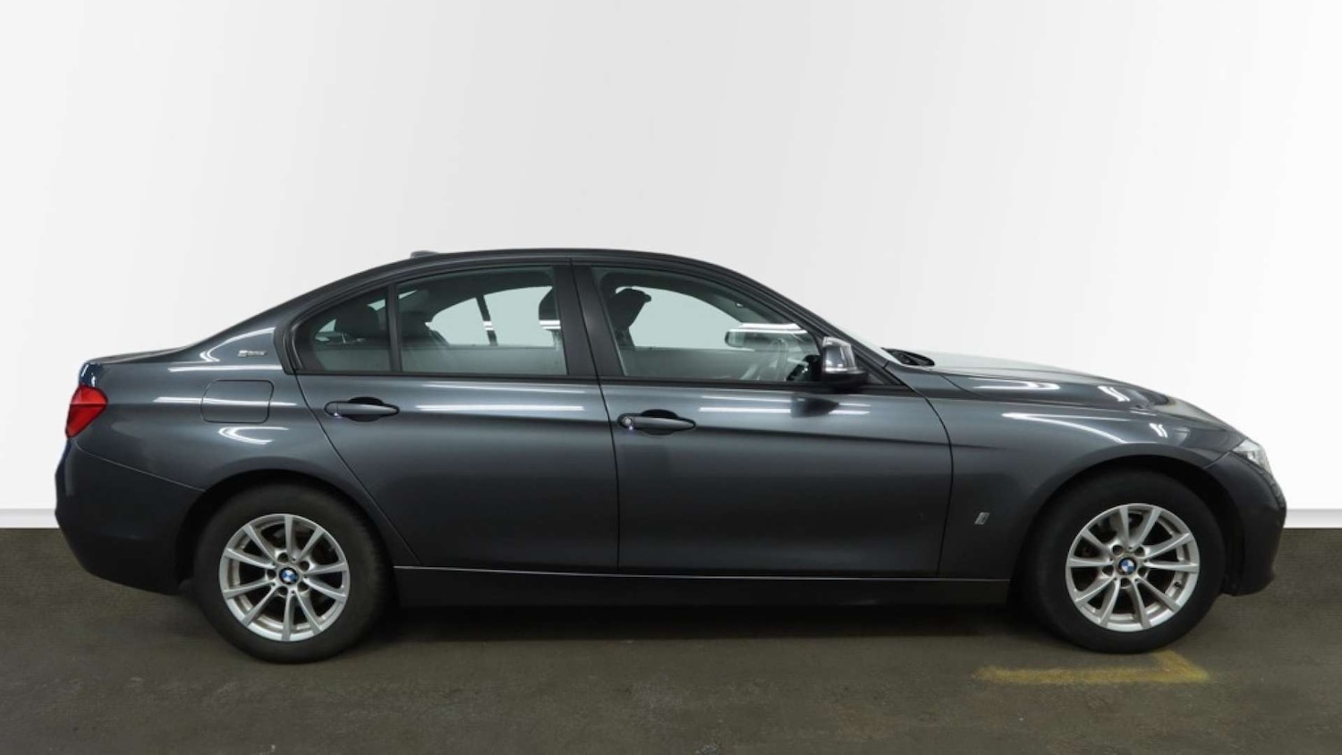 Used BMW 3 Series 2017 for sale - 77195867: Photo 12