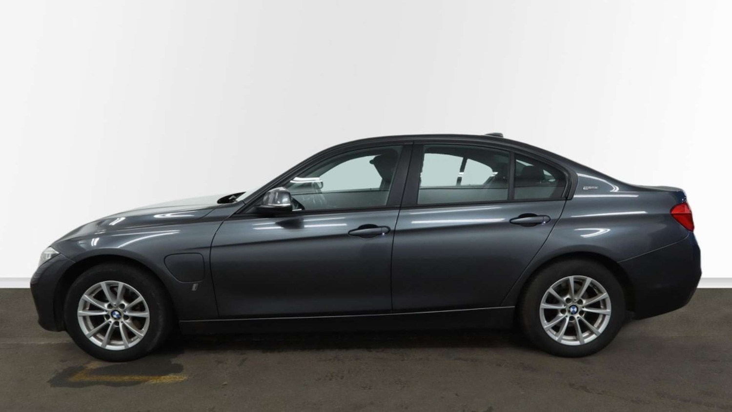 Used BMW 3 Series 2017 for sale - 77195867: Photo 13