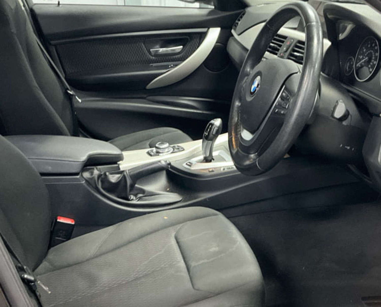 Used BMW 3 Series 2017 for sale - 77195867: Photo 3