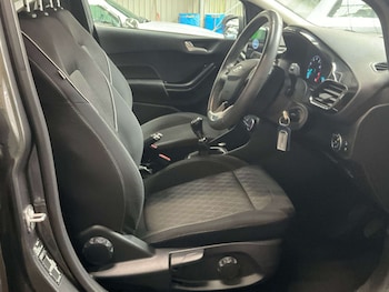 Used Ford Fiesta 2018 for sale - 78941393: Photo