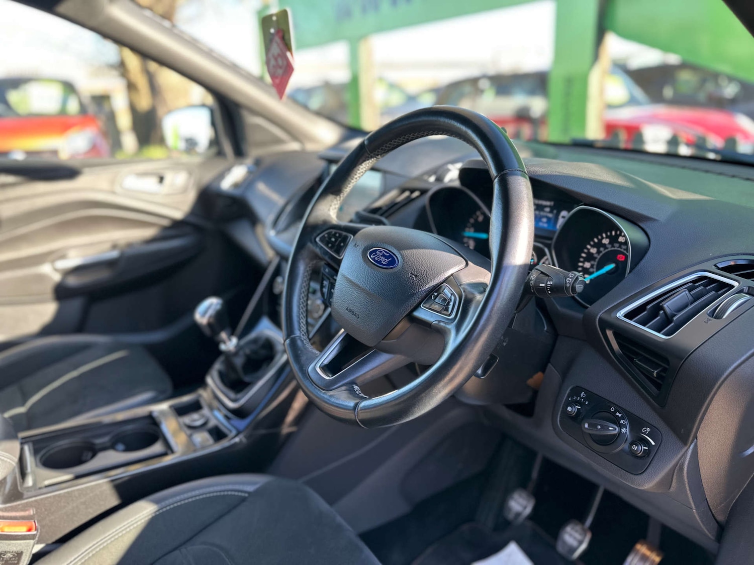 Used Ford Kuga 2017 for sale - 77975378: Photo 2