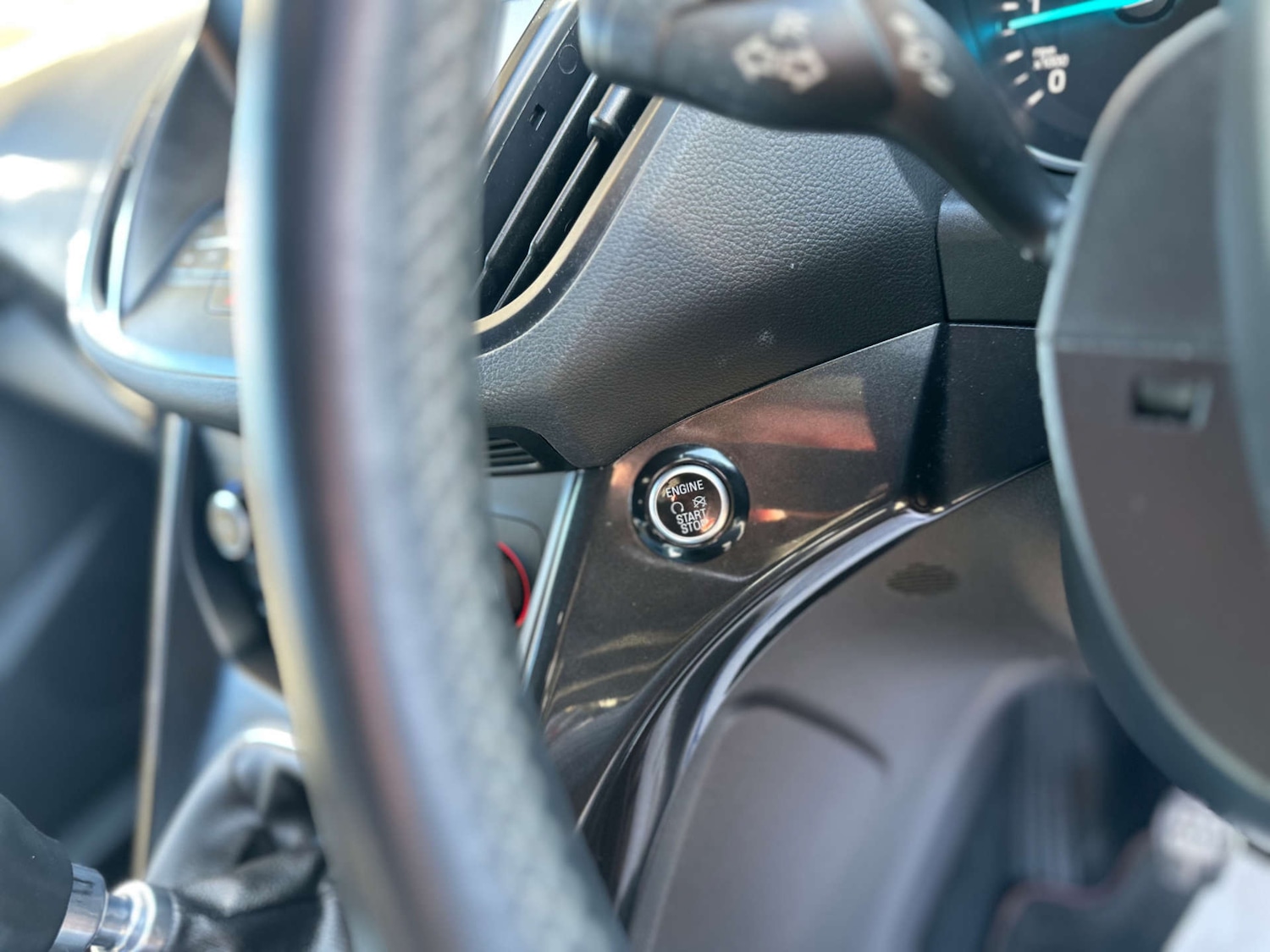 Used Ford Kuga 2017 for sale - 77975378: Photo 27