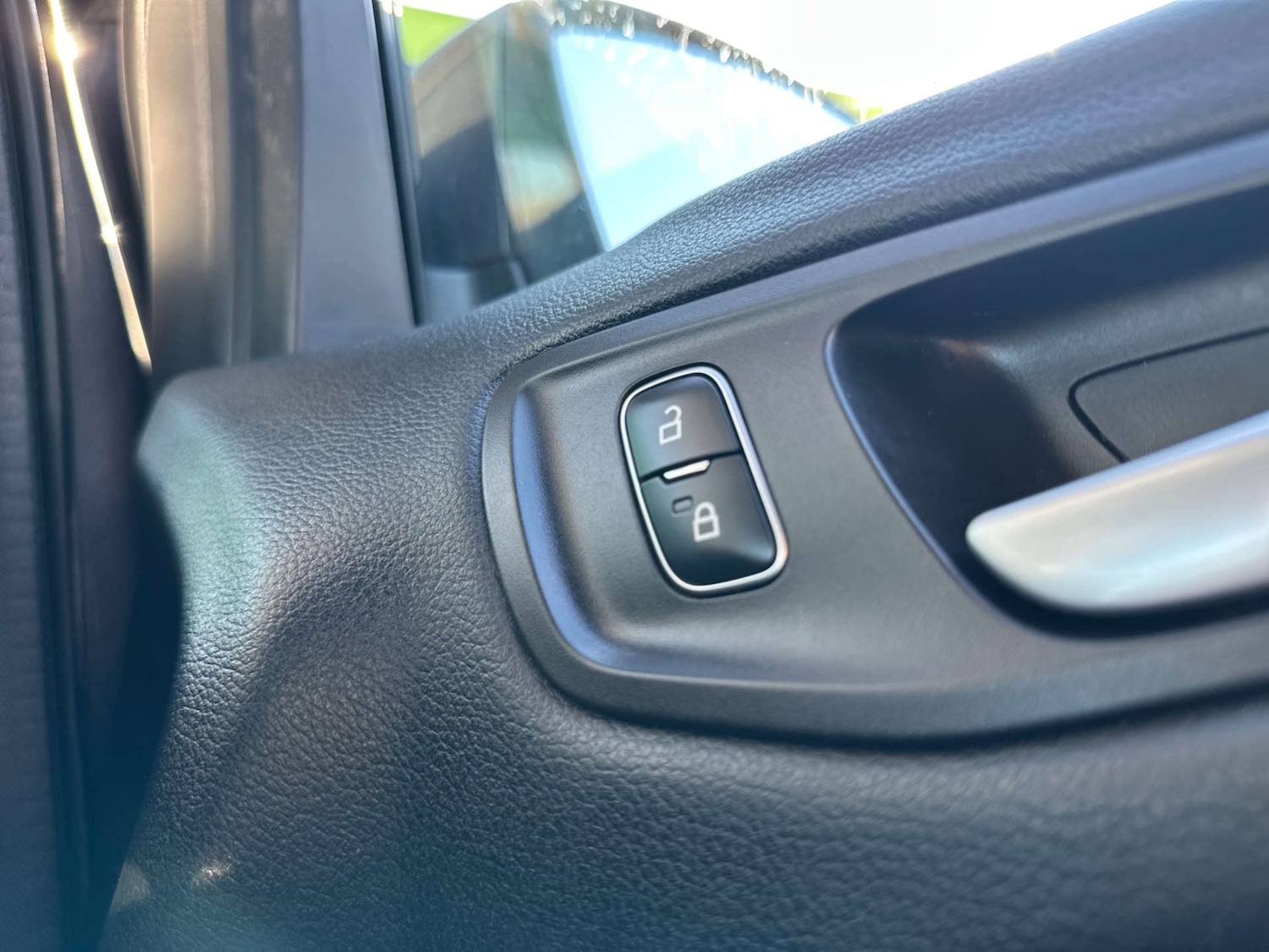 Used Ford Kuga 2017 for sale - 77975378: Photo 34