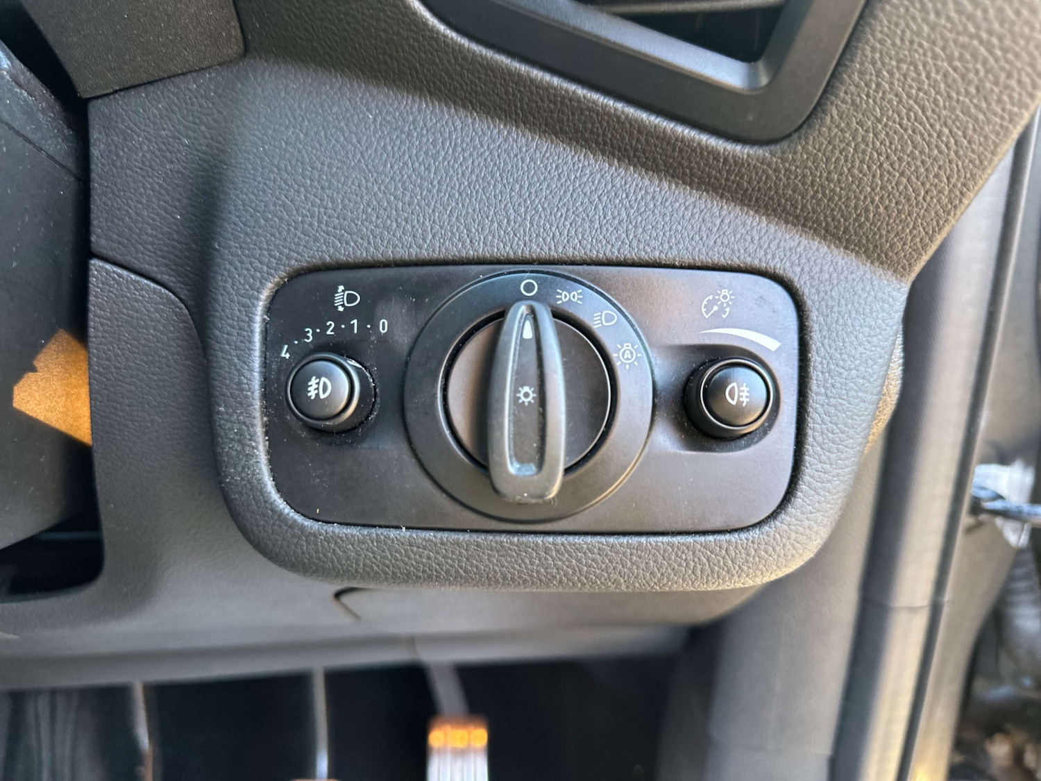 Used Ford Kuga 2017 for sale - 77975378: Photo 35