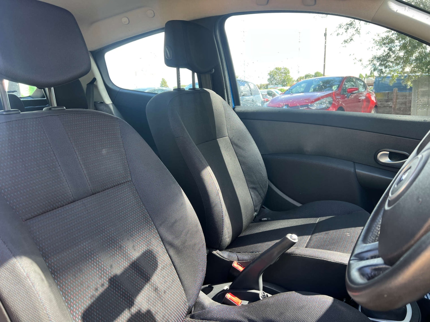 Used Renault Clio 2007 for sale - 76263537: Photo 11