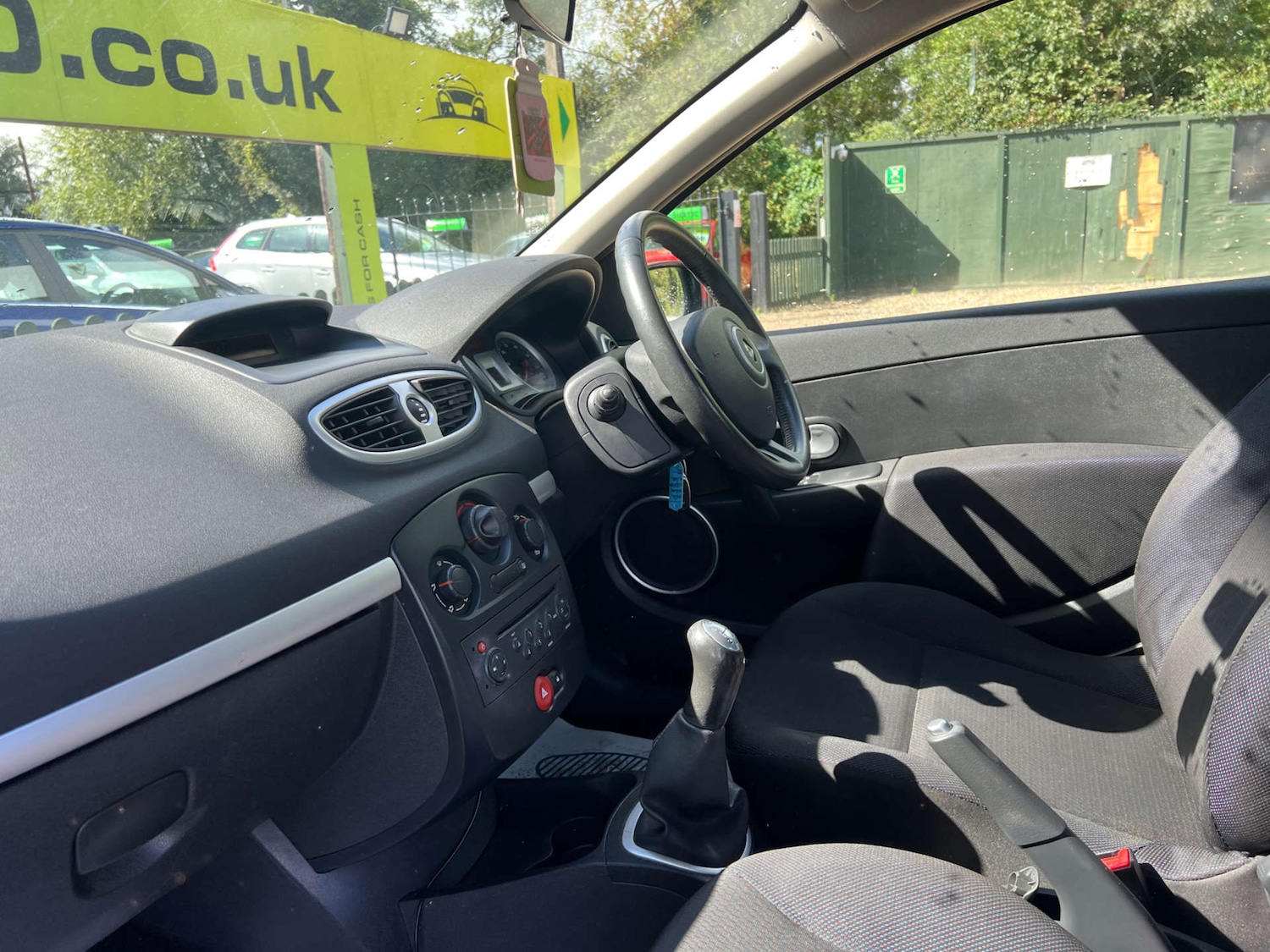 Used Renault Clio 2007 for sale - 76263537: Photo 12