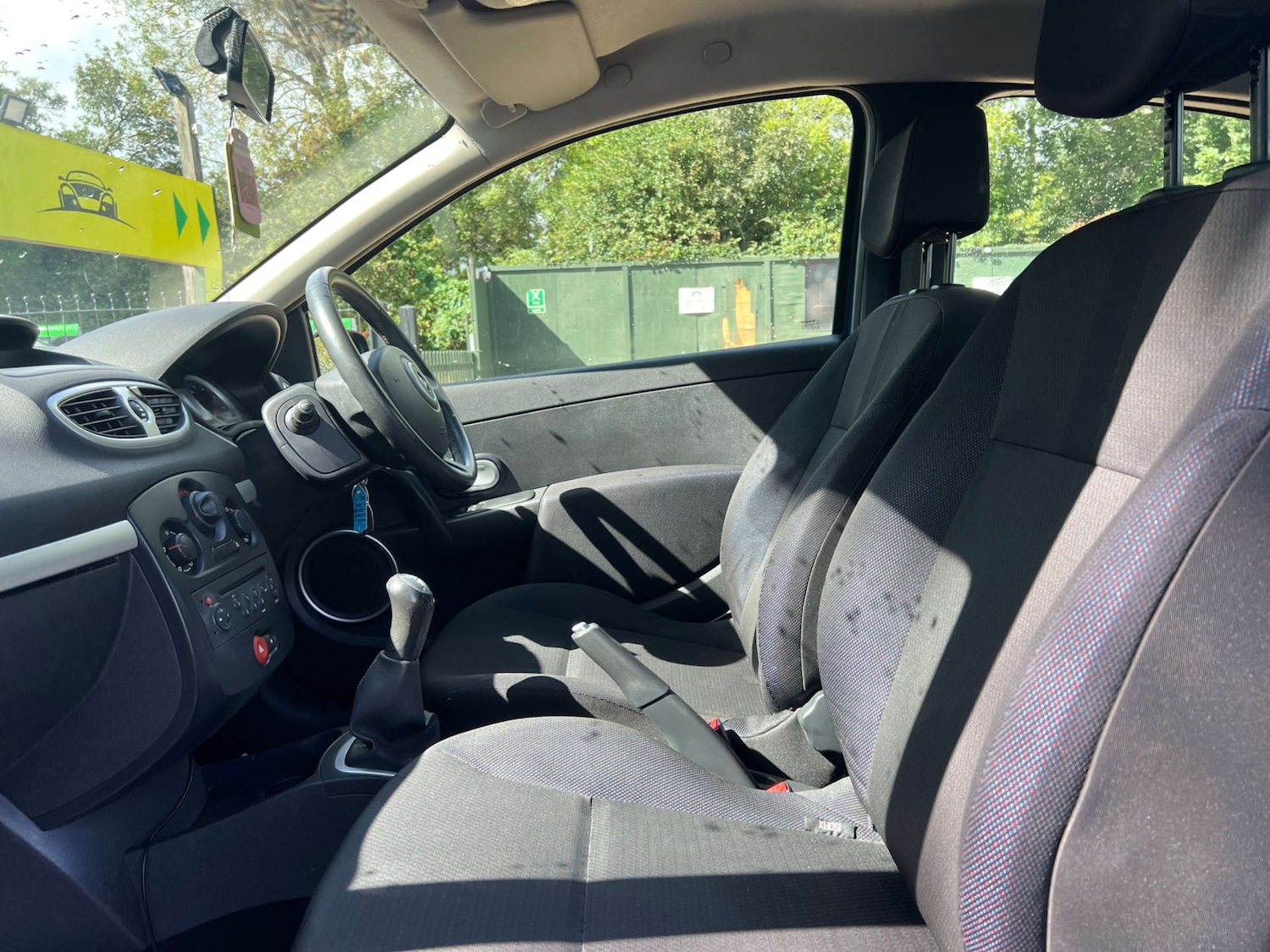 Used Renault Clio 2007 for sale - 76263537: Photo 17