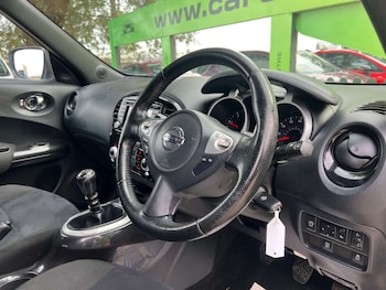 Used Nissan Juke 2015 for sale - 76193407: Photo 2