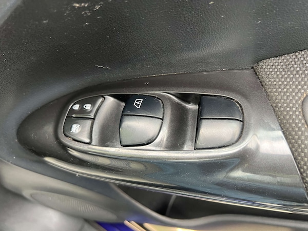 Used Nissan Juke 2015 for sale - 76193407: Photo 32