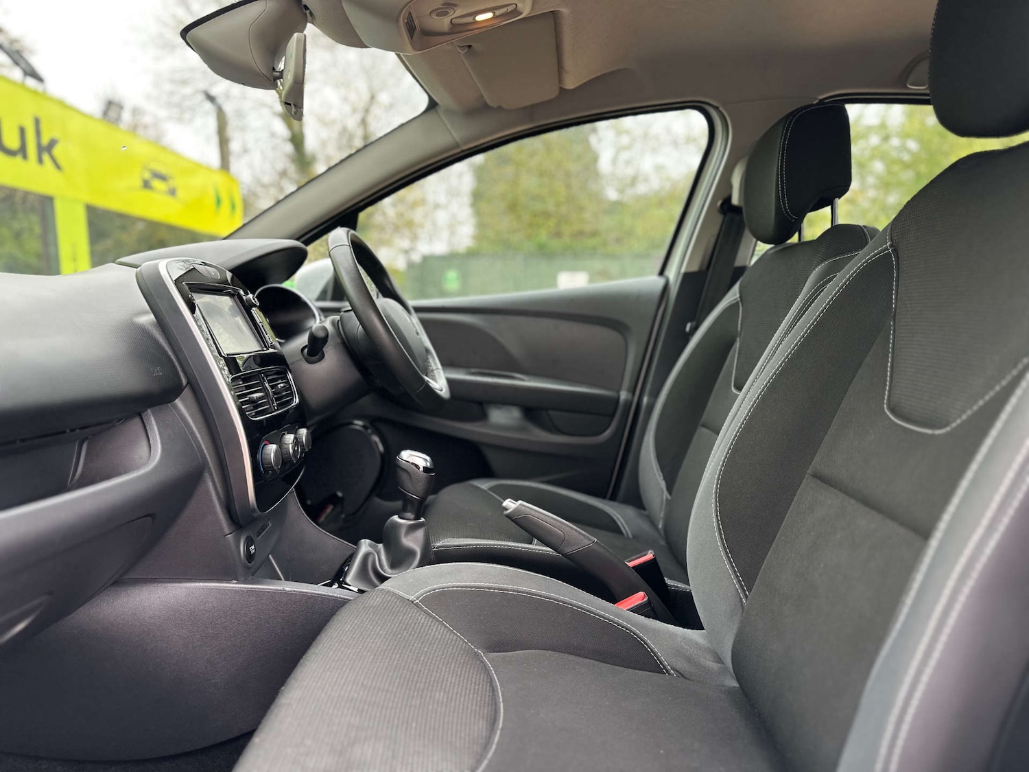 Used Renault Clio 2018 for sale - 77283200: Photo 14