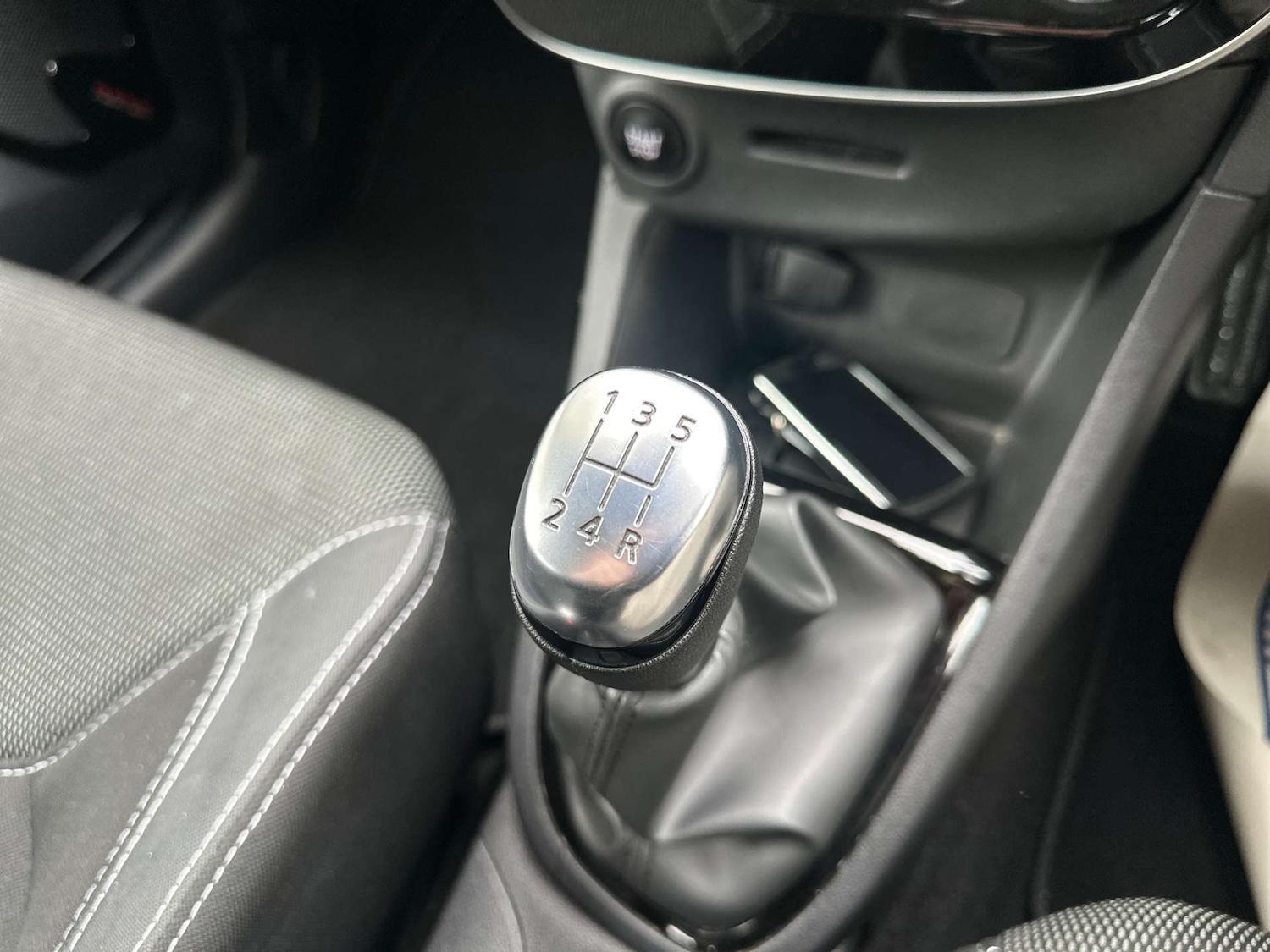 Used Renault Clio 2018 for sale - 77283200: Photo 25