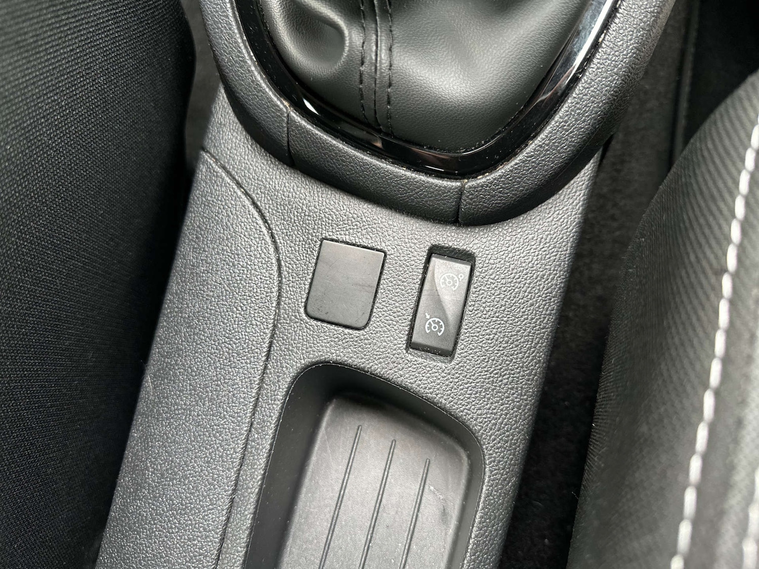 Used Renault Clio 2018 for sale - 77283200: Photo 30