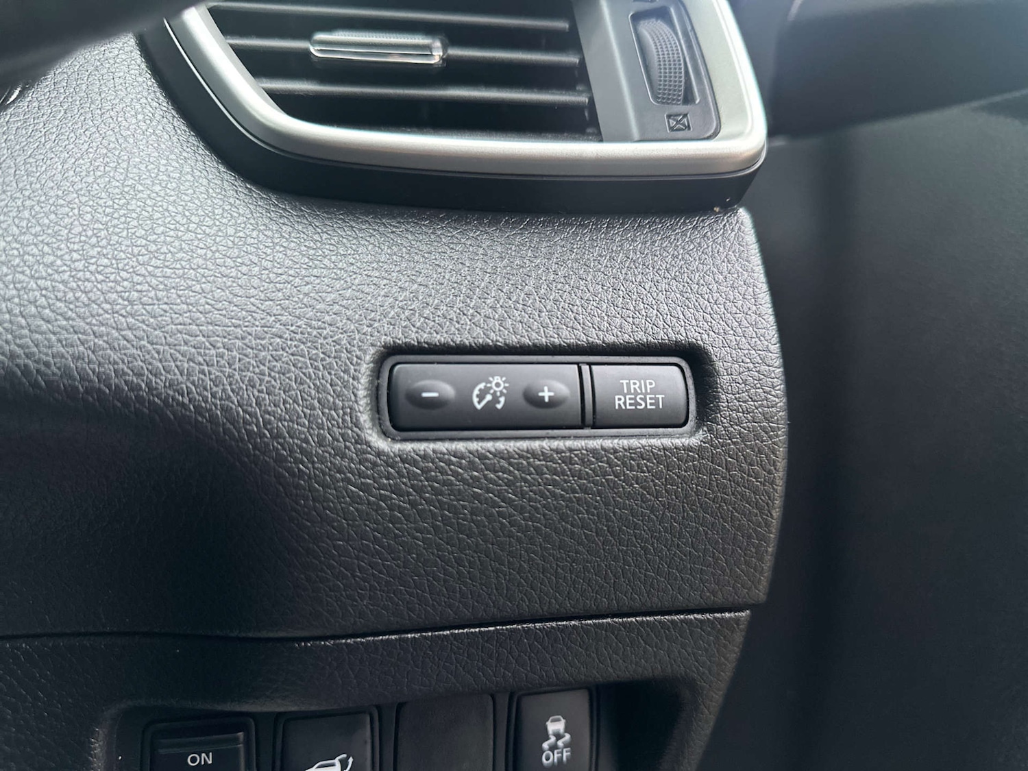 Used Nissan X-Trail 2017 for sale - 77127317: Photo 30