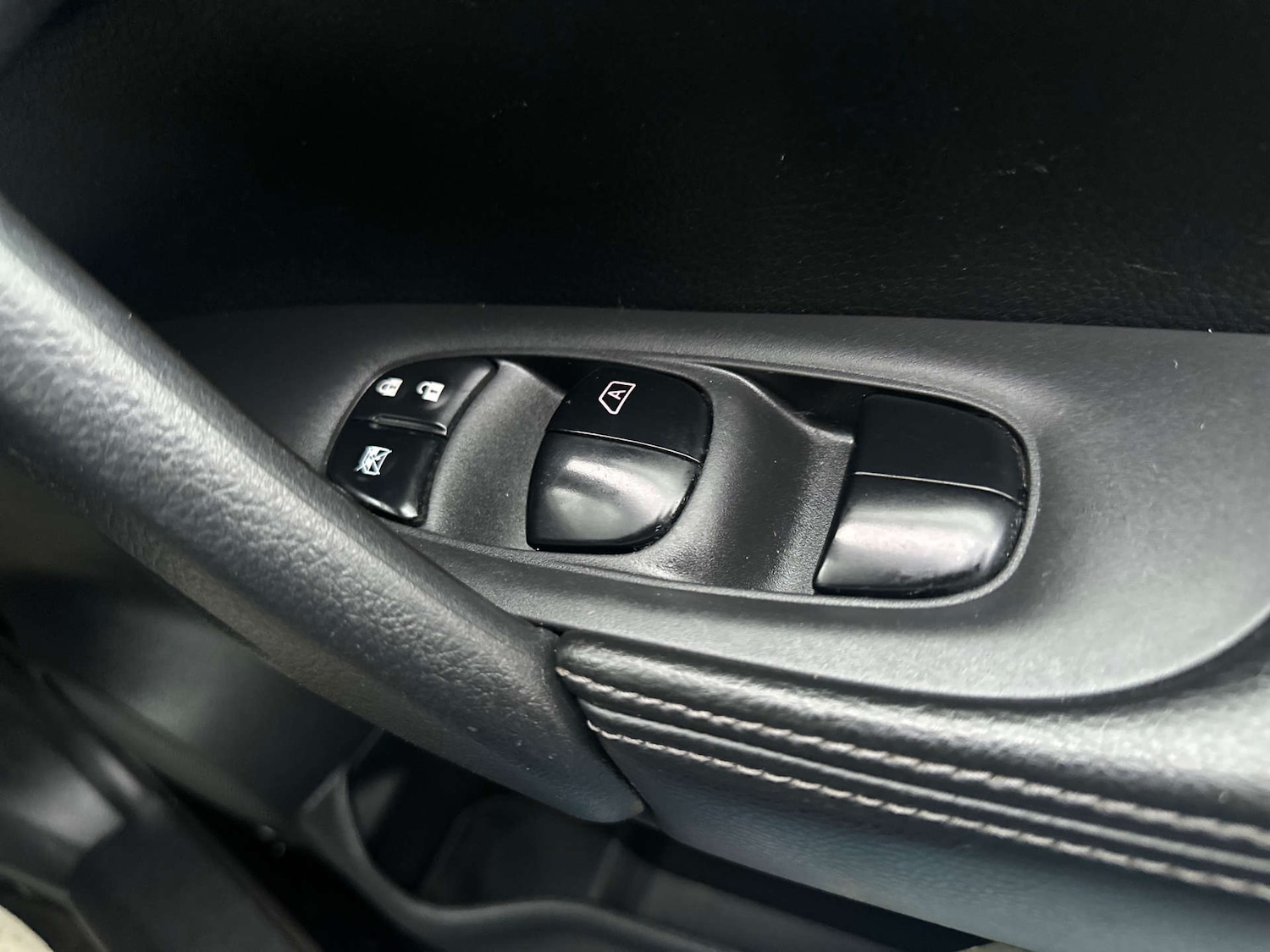 Used Nissan X-Trail 2017 for sale - 77127317: Photo 32