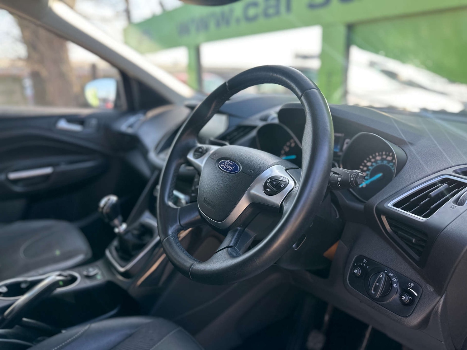 Used Ford Kuga 2016 for sale - 77821704: Photo 2