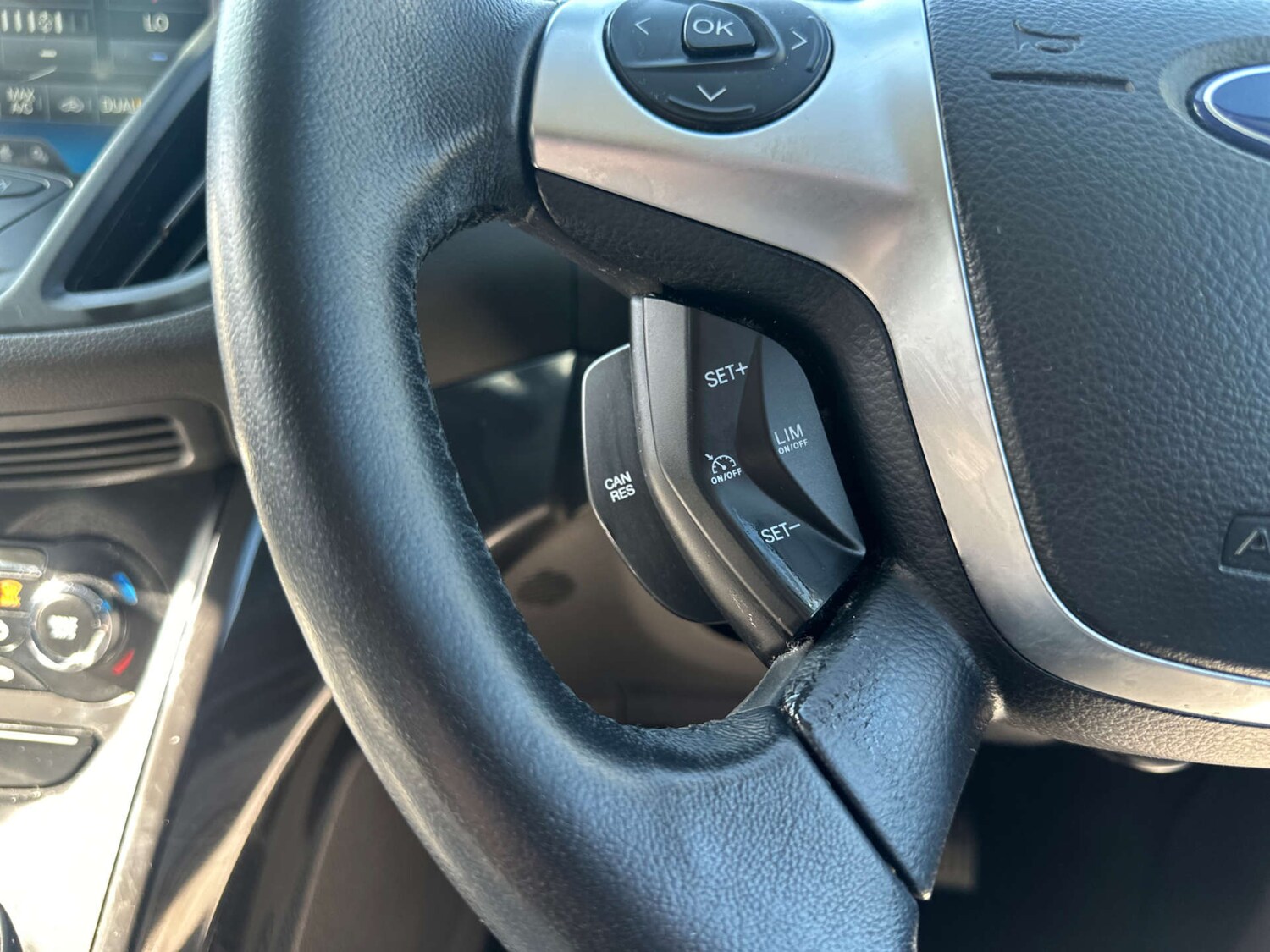 Used Ford Kuga 2016 for sale - 77821704: Photo 28