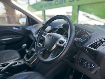 Used Ford Kuga 2016 for sale - 77821704: Photo