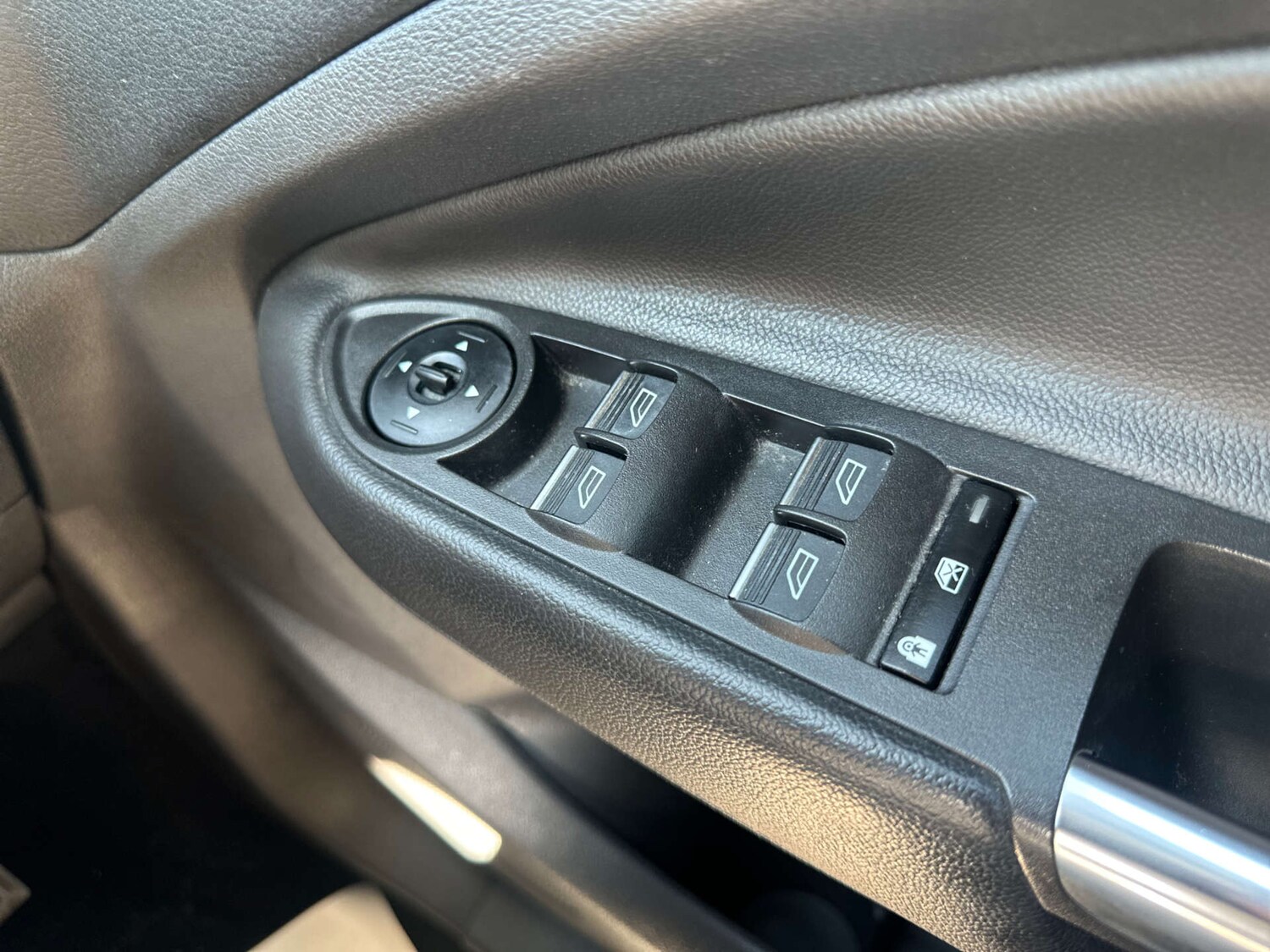 Used Ford Kuga 2016 for sale - 77821704: Photo 33