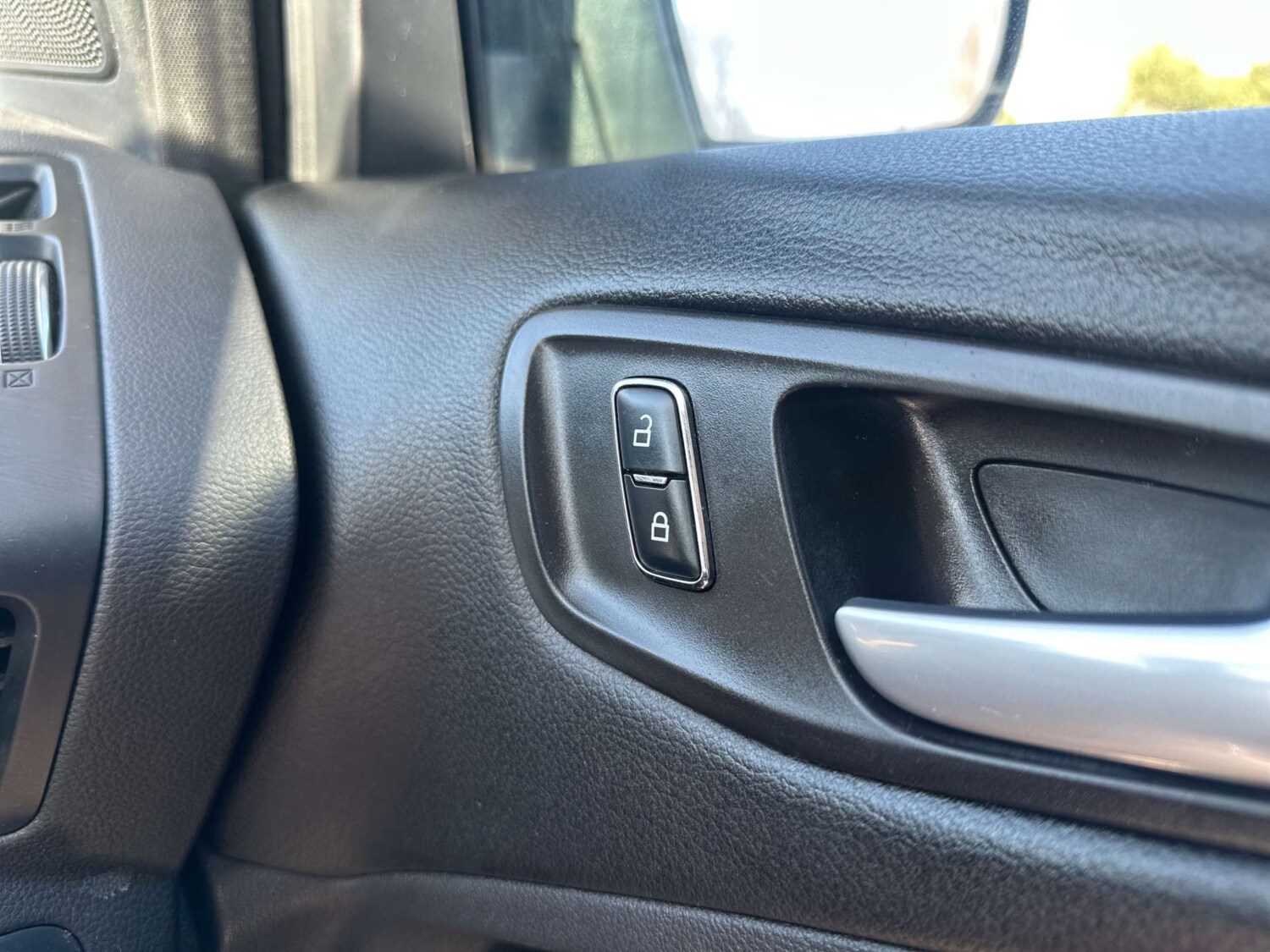 Used Ford Kuga 2016 for sale - 77821704: Photo 34